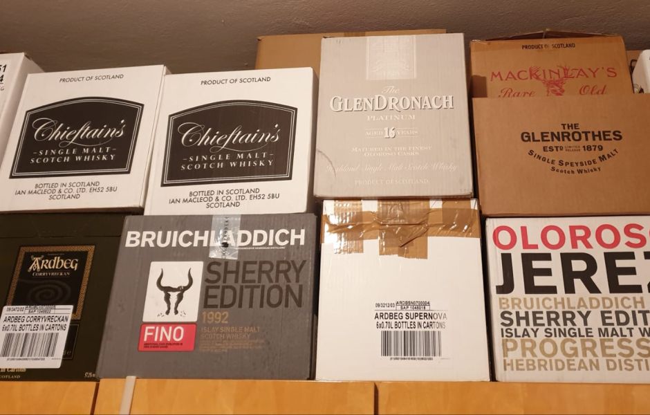 Wir verwalten viele Abfüllungen in der Original-Verpackung